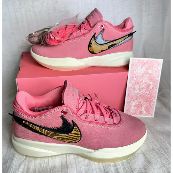 D44 SIZE 6.5 WOMENS NIKE LEBRON XX PINK/MULTICOLOR DQ3828 900 - Picture 1 of 11